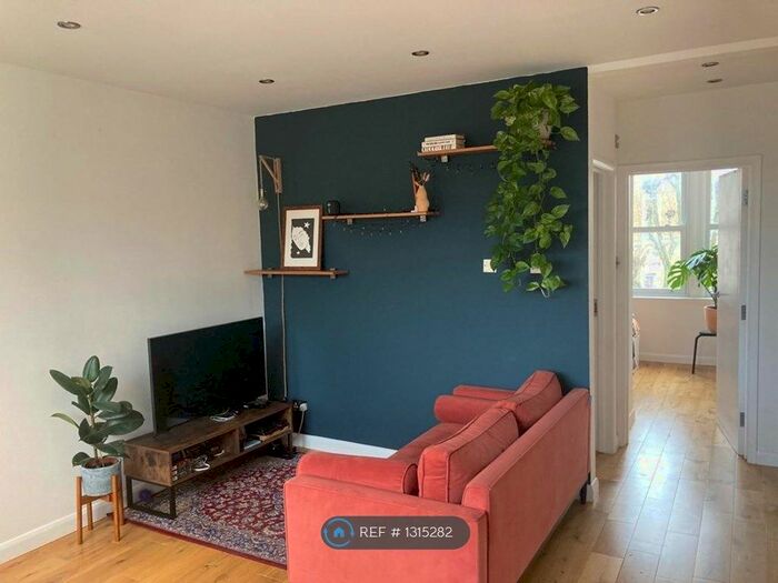 2 Bedroom Flat To Rent In Fernhead Road, London W9