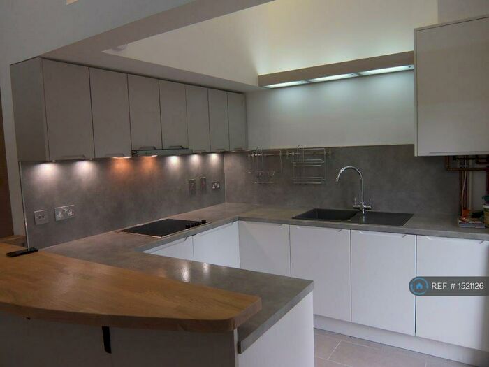 1 Bedroom Flat To Rent In St Albans Road, Hemel Hempstead, HP2