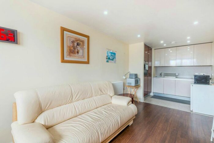 1 Bedroom Flat To Rent In High Road, Wembley, HA9