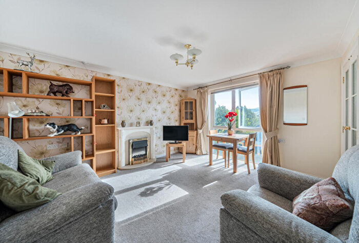 1 Bedroom Apartment For Sale In Cheltenham Road, Bishops Cleeve, Cheltenham, Gloucestershire, GL52