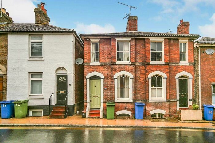 2 Bedroom End Of Terrace House To Rent In South Road, Faversham, ME13