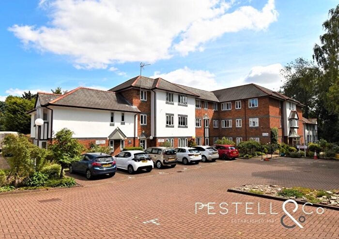 1 Bedroom Flat For Sale In St. Catherines Court, Windhill, Bishop's Stortford, CM23