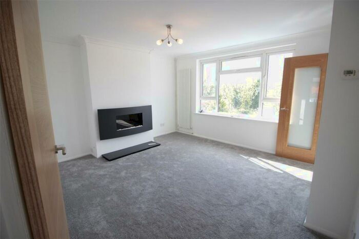 2 Bedroom Maisonette To Rent In Belvedere Road, Bexleyheath, DA7