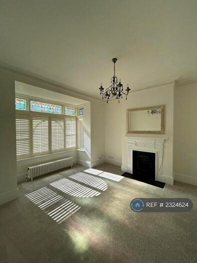3 Bedroom Terraced House To Rent In College Road, Guildford, GU1