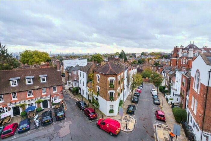 2 Bedroom Flat To Rent In New End Square, Hampstead, NW3