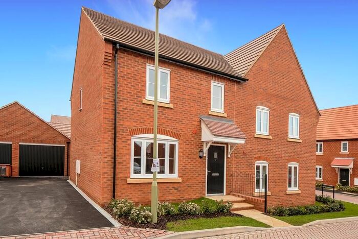 3 Bedroom Link Detached House To Rent In Didcot, Oxfordshire, OX11
