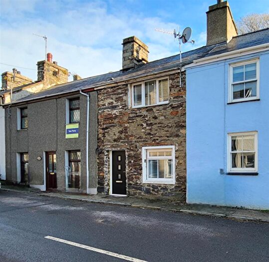 1 Bedroom House For Sale In High Street, Talsarnau, LL47