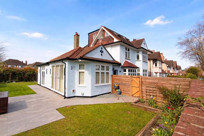 5 Bedroom Semi Detached House For Sale In Mayfield Road, South Sutton, SM2