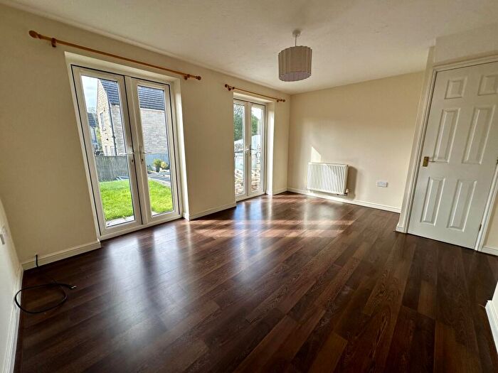 2 Bedroom Detached House To Rent In Whitpark Grove, Burnley, BB12