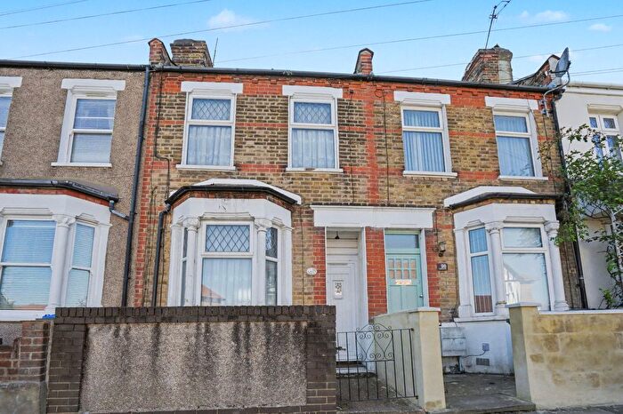 2 Bedroom Terraced House For Sale In Timbercroft Lane, London, SE18