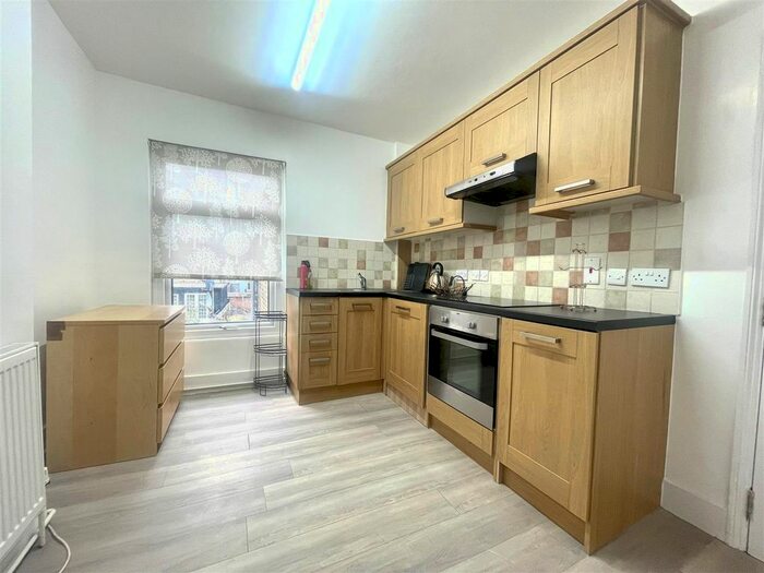 Studio To Rent In Mayfield Road, Enfield, EN3