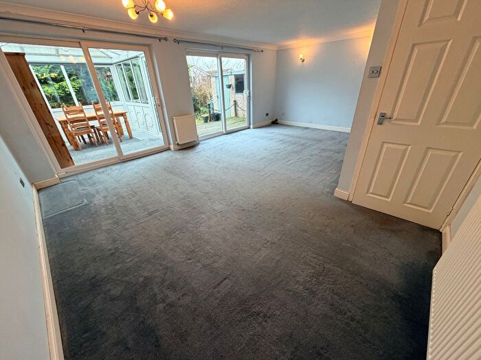 3 Bedroom Property To Rent In Stafford Road, Lichfield, WS13