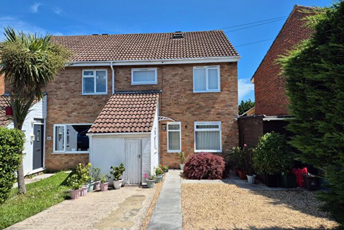 3 Bedroom Semi-Detached House For Sale In Fosseway, Clevedon, North Somerset, BS21