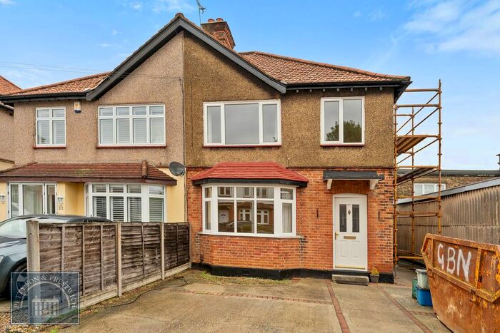 3 Bedroom End Of Terrace House To Rent In Ewanrigg Terrace, Woodford Green, IG8