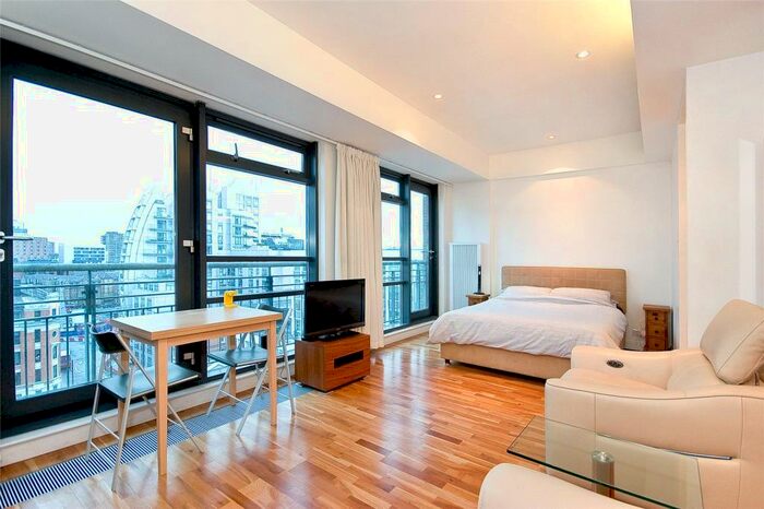 Apartment To Rent In City Road, EC1Y