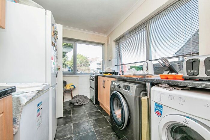 2 Bedroom Detached Bungalow For Sale In Crossways, Jaywick, Clacton-On-Sea, CO15