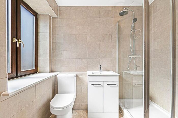 2 Bedroom Apartment To Rent In Beckenham Road, Beckenham, BR3