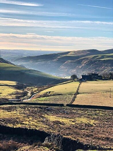 2 Bedroom Flat To Rent In Warland, Todmorden, OL14
