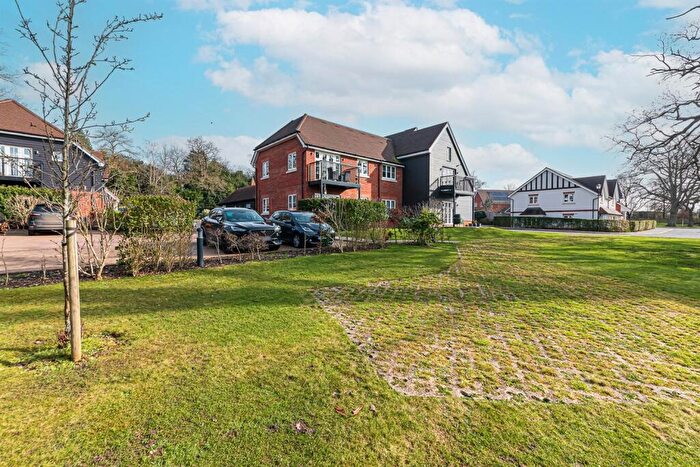 2 Bedroom Apartment To Rent In Bryan Gardens, Bracknell, RG42