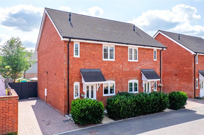 2 Bedroom Semi-Detached House For Sale In Mallet Avenue, Maidstone, Kent, ME15