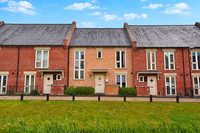 3 Bedroom Terraced House For Sale In Knot Tiers Drive, Upton, Northampton, NN5