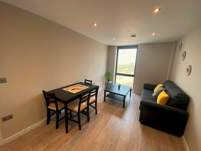 1 Bedroom Flat To Rent In Jesse Hartley Way, Liverpool L3