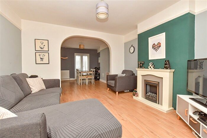 2 Bedroom Terraced House For Sale In Marine Parade, Sheerness, Kent, ME12