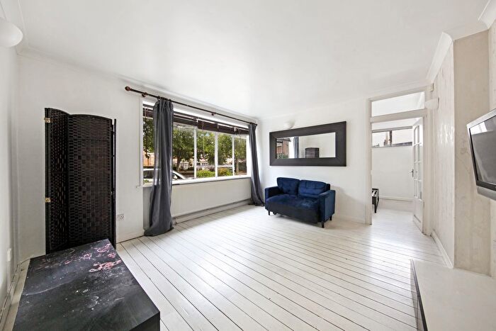 1 Bedroom Flat For Sale In Willesden Lane, London, NW6