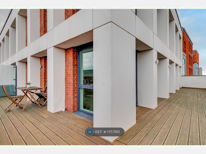 2 Bedroom Flat To Rent In Gaumont Place, London, SW2