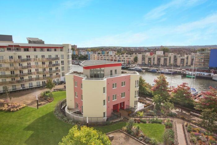 1 Bedroom Apartment To Rent In The Crescent, Hannover Quay, Bristol Harbourside, BS1
