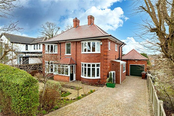 4 Bedroom Detached House For Sale In Primley Park Road, Leeds, West Yorkshire, LS17