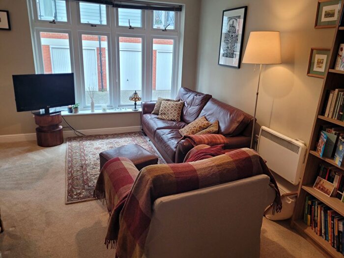 2 Bedroom Flat To Rent In Tannery Way North, Canterbury, CT1