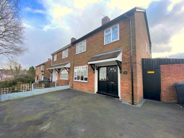 3 Bedroom House To Rent In Cherry Green, Dudley, DY1