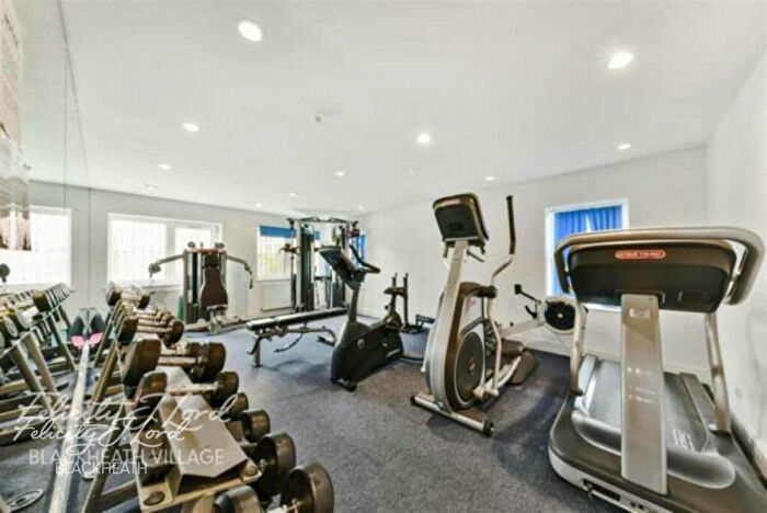 2 Bedroom Apartment To Rent In Master Gunner Place, London, SE18