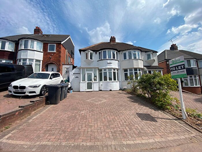 3 Bedroom Semi-Detached House To Rent In Lavendon Road, Birmingham, B42