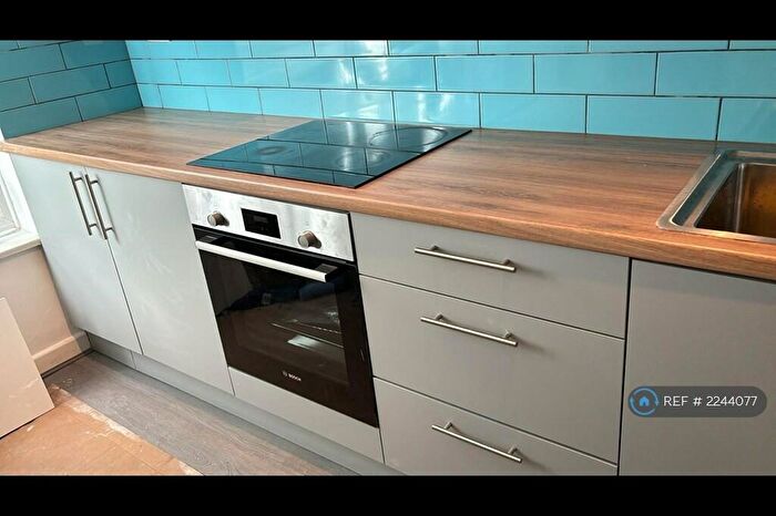 1 Bedroom Flat To Rent In Maresfield, Croydon, CR0