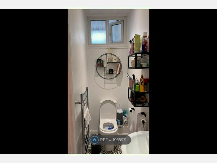 1 Bedroom Flat To Rent In Widmore Road, Bromley, BR1