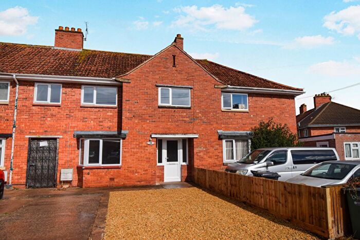 3 Bedroom Terraced House For Sale In Penlea Avenue, Bridgwater, TA6
