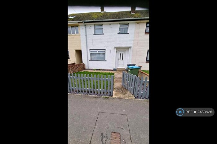 4 Bedroom Terraced House To Rent In Chestnut Grove, Bognor Regis, PO22