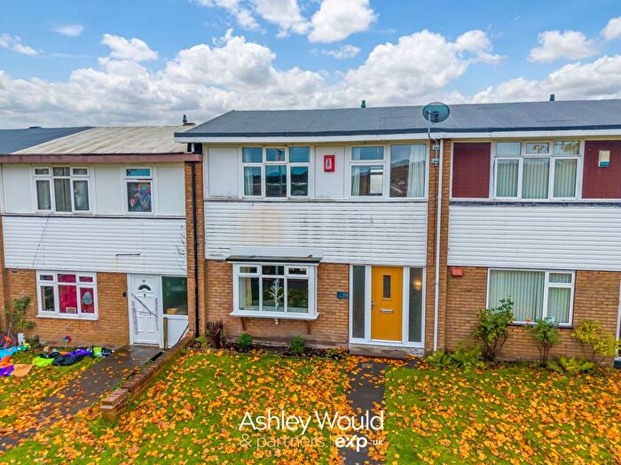 3 Bedroom Terraced House For Sale In Pedmore Walk, Oldbury, B69