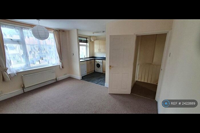 1 Bedroom Flat To Rent In Dovercourt Road, Bristol, BS7