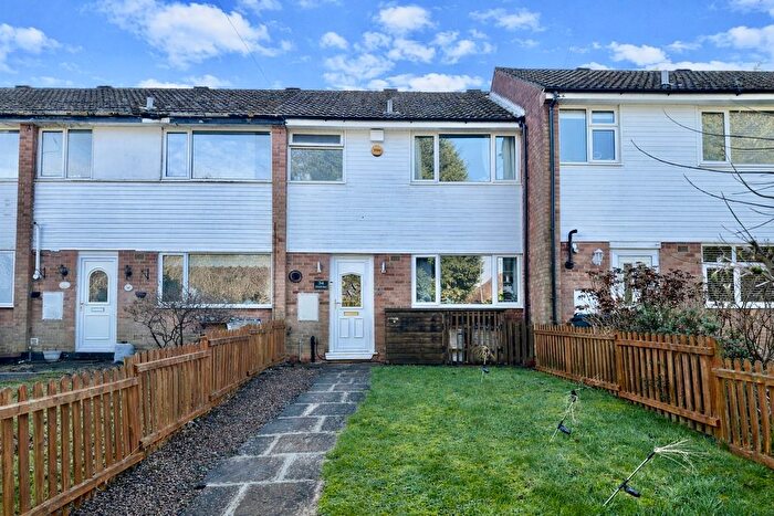 3 Bedroom Terraced House For Sale In Grosvenor Square, Birmingham, B28