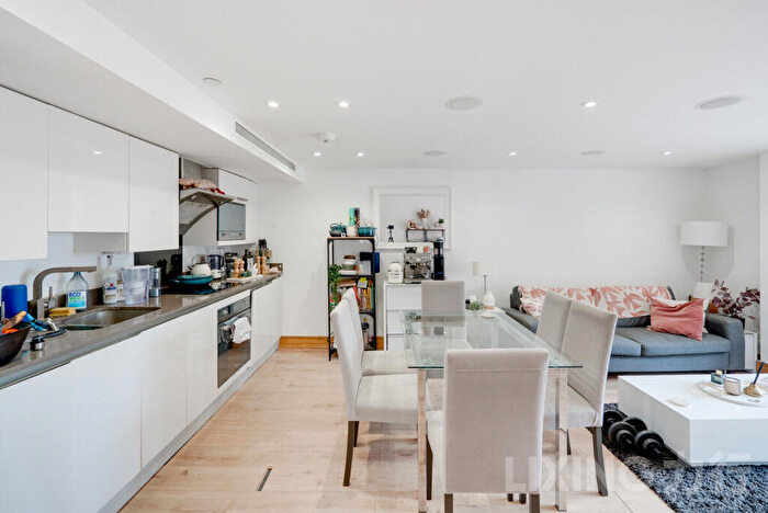 3 Bedroom Apartment For Sale In Lisson Grove, Marylebone, NW1