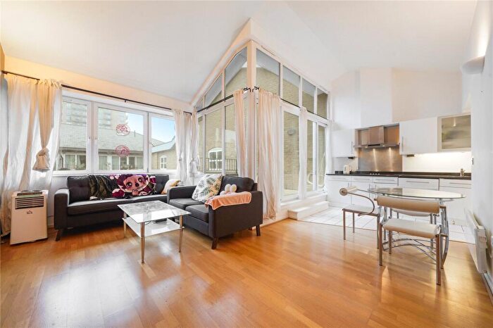 2 Bedroom Duplex For Sale In The Grainstore, Western Gateway, London, E16
