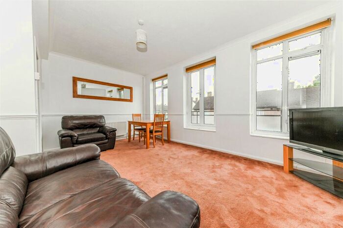 2 Bedroom Maisonette To Rent In Holburne Road, London, SE3