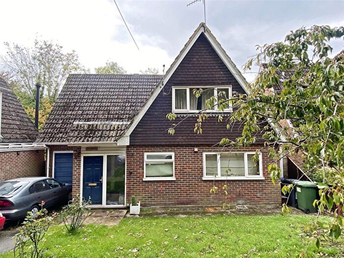 3 Bedroom Property For Sale In Falcons Croft, Wooburn Moor, HP10