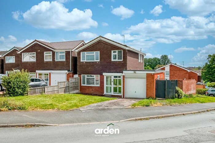 3 Bedroom Detached House For Sale In Dawson Road, Bromsgrove, B61