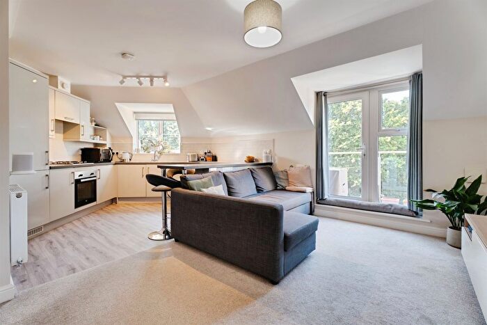 2 Bedroom Flat For Sale In Turnpike Court, Stowmarket, IP14