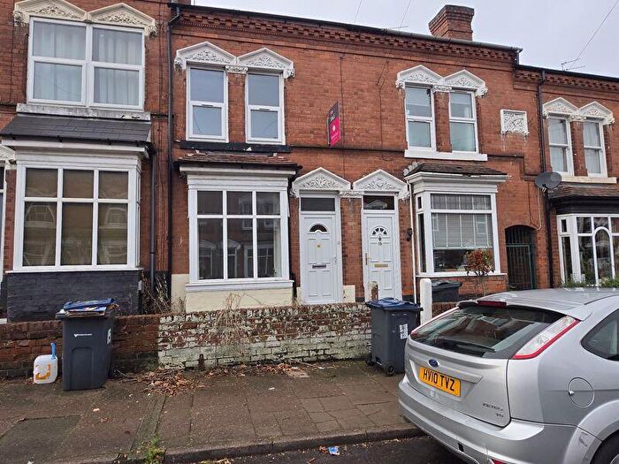 3 Bedroom Terraced House For Sale In Bond Street, Stirchley, Birmingham, B30