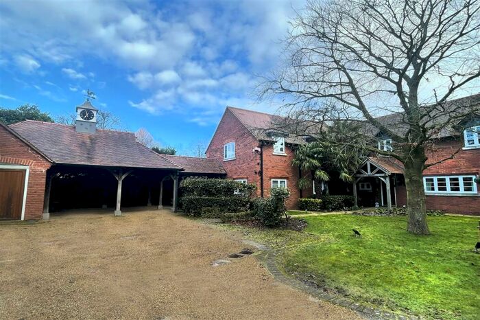 4 Bedroom Detached House To Rent In High Street, Henley-in-Arden, Henley-in-Arden, B95